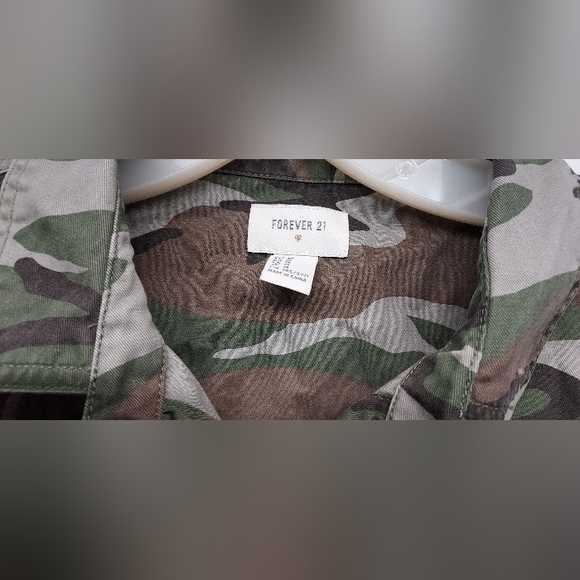 Camouflage Denim Button Down Shirt - Picture 4 of 4